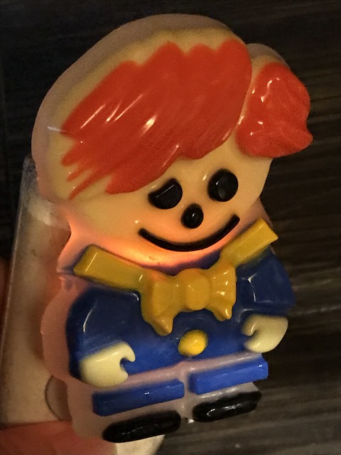 Vintage Yellow Ribbon Boy Night Light (18)
