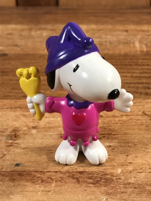 Vintage Peanuts Snoopy “Clown” PVC Figure (1)