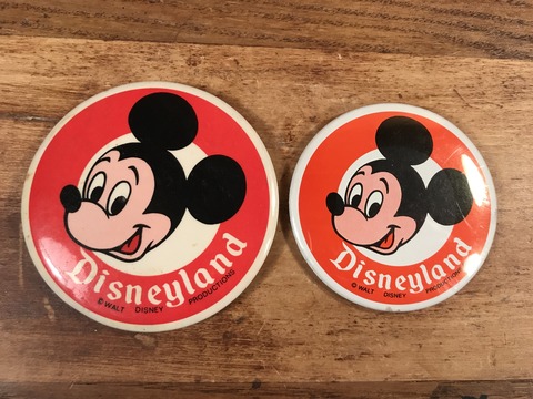 Vintage Disneyland Mickey Mouse Metal Pinback (20)