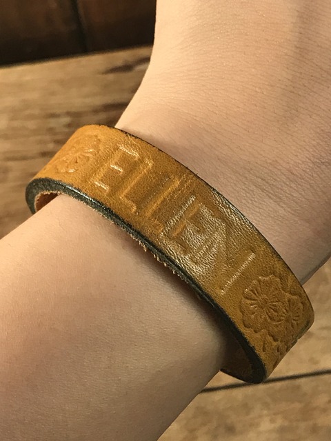 vintage american name leather bracelet (208)
