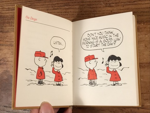 70年代頃のスヌーピーのビンテージのミニ絵本 (19)