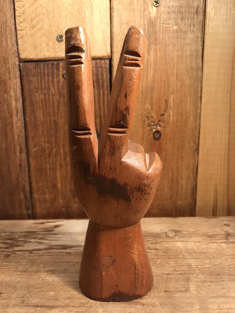 vintage wooden peace sign figurine (6)