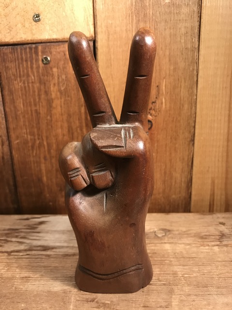 vintage wooden peace sign figurine (48)