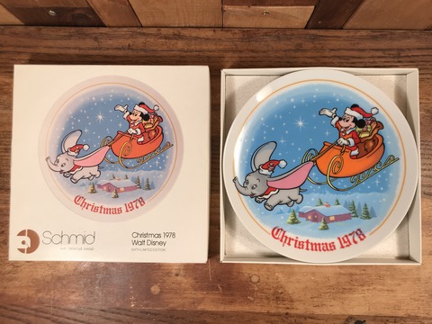Vintage Schmid Walt Disney “1978” Christmas Plate (2)