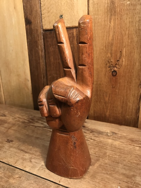 vintage wooden peace sign figurine (4)