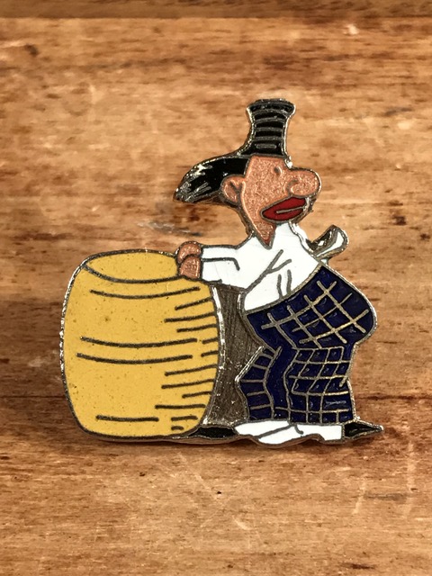 Vintage Barrel Cook Pins (1)