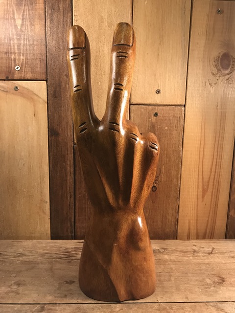 vintage wooden peace sign figurine (135)