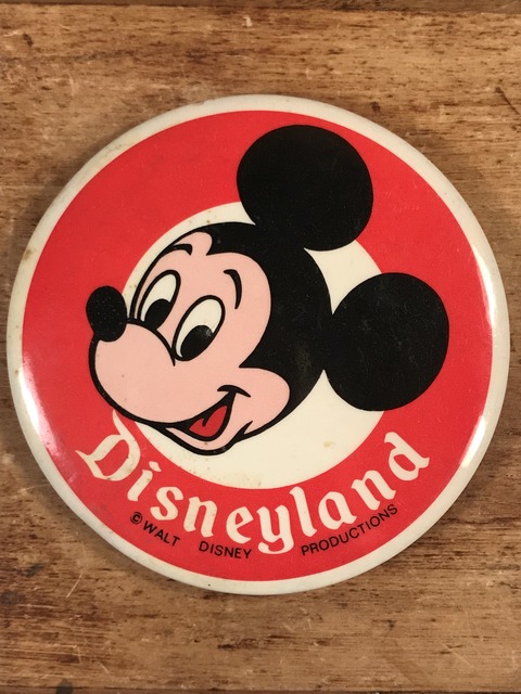 Vintage Disneyland Mickey Mouse Metal Pinback (1)