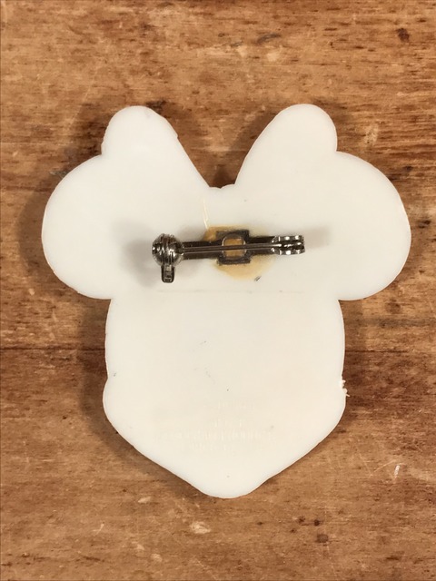 Vintage Monogram Disney Minnie Mouse Plastic Pinback (4)
