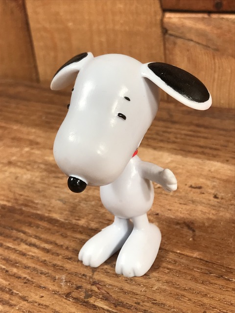 Vintage Peanuts Snoopy Bendable PVC Figure (2)