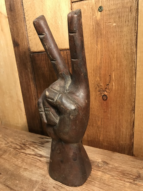vintage wooden peace sign figurine (26)