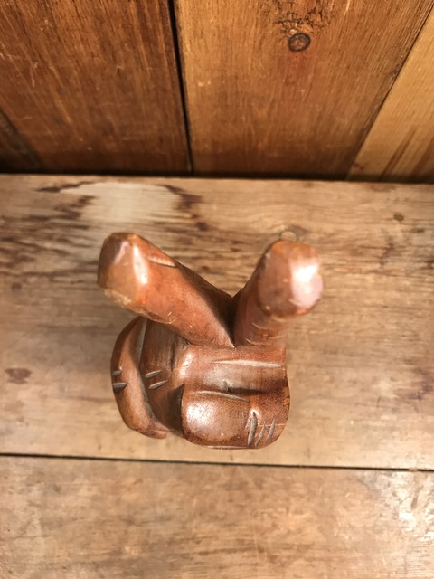 vintage wooden peace sign figurine (8)