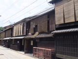 祇園北新橋通り 有名料理屋が多い