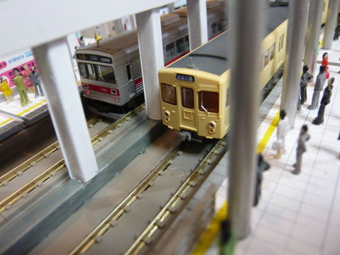 飢乃町駅と東武2000系と東急1000系その7