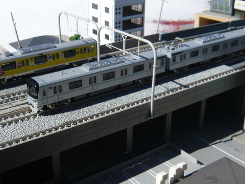 複々線モジ(18')と東京メトロ13000系その3