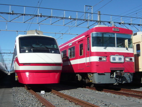 2017年東武ファンフェスタにて東武200系と1819編成