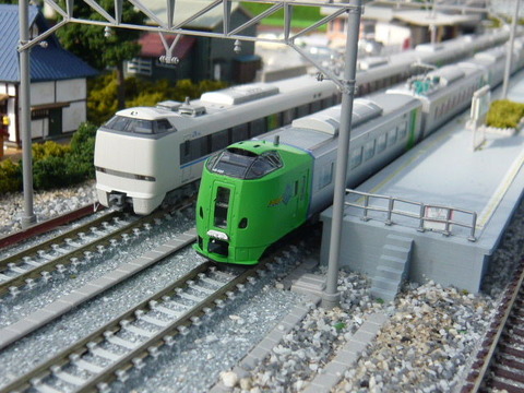 羽度大木駅(18')と789系と683系
