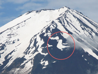 【Twitter!?】雪どけ進み富士山に「農鳥」現れる！山梨 富士吉田