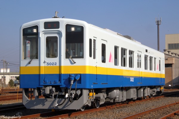 関東鉄道、常総線新型車両キハ5020形を報道陣に公開