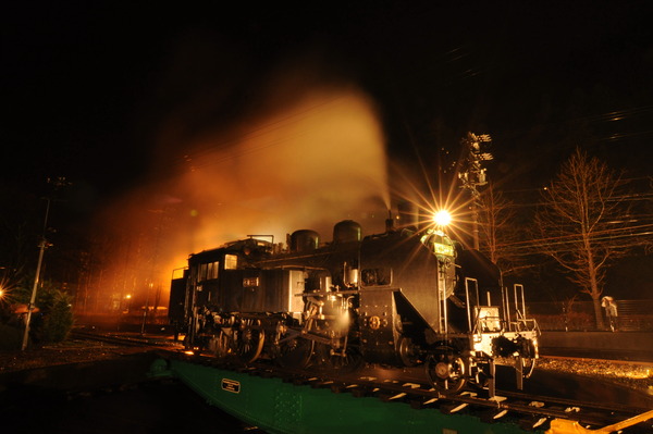 大井川鐵道、夕暮れから夜間に臨時列車「SLナイトトレイン」を運転！