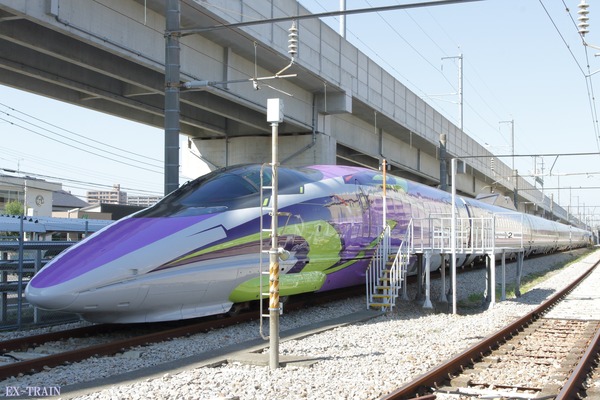 【フォトレポート】JR西日本、新幹線エヴァンゲリオンプロジェクト「500 TYPE EVA」車両を報道陣に公開！