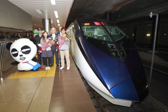京成電鉄、新型スカイライナー1,000万人達成記念式典を開催 - TRAICY