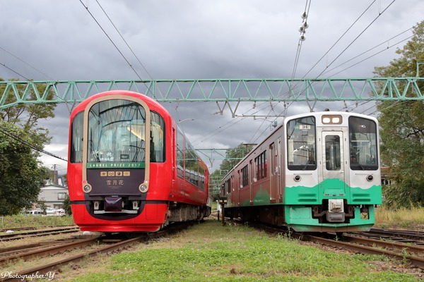 えちごトキめき鉄道、二本木駅の「スイッチバック展望デッキ」「赤レンガ小屋」を4月7日から公開