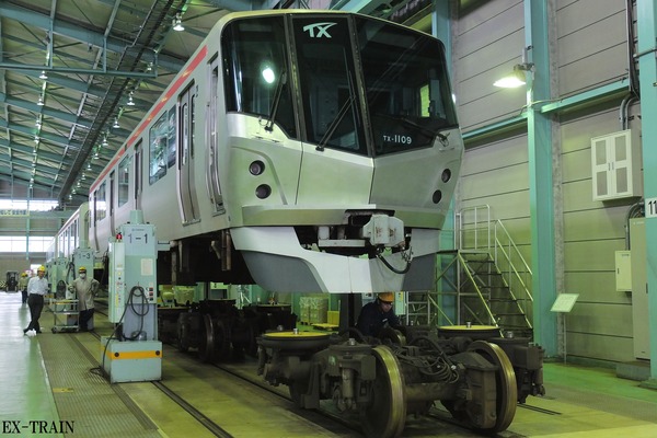 首都圏新都市鉄道、開業10周年を記念し、報道陣に車両工場を初公開！
