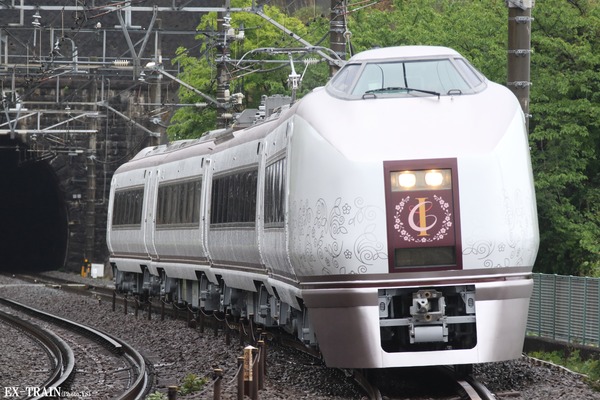 JR東日本、伊豆の景色を眺めながら「食」と「お酒」「会話」を楽しむリゾート列車「IZU CRAILE（伊豆クレイル）」冬の旅行商品発売決定