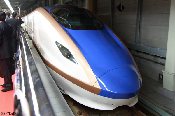 JR西日本、北陸新幹線白山総合車両所を9月27日に一般公開！