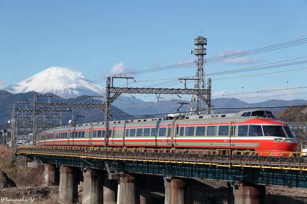 小田急電鉄、特急ロマンスカー・LSE（7000形）の7003×11編成が6月頃に解体