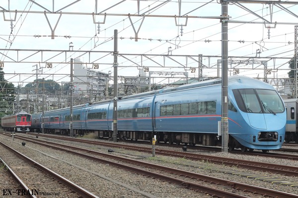小田急電鉄、複々線の完成に伴い2018年3月から朝方に運転する特急ロマンスカーの愛称を募集！