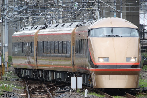 東武鉄道、特別塗装列車「日光詣スペーシア」がJRに初入線！