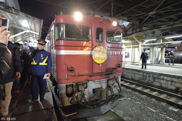 北海道新幹線開業で最後の急行「はまなす」が引退！