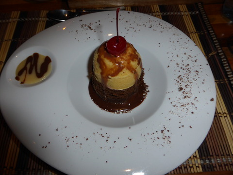 チョコレートケーキ