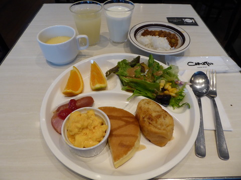 朝食