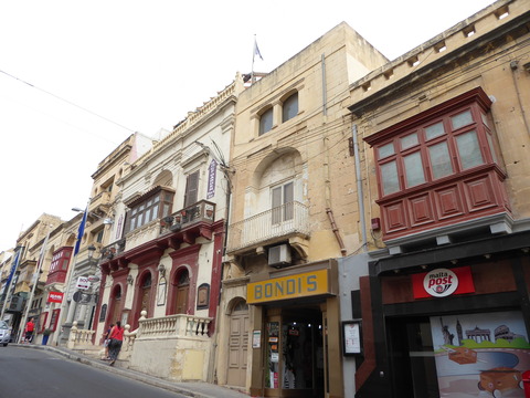 Victoria (10)