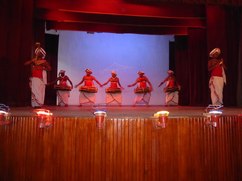 キャンディアンダンス1 Ceremonial Drums