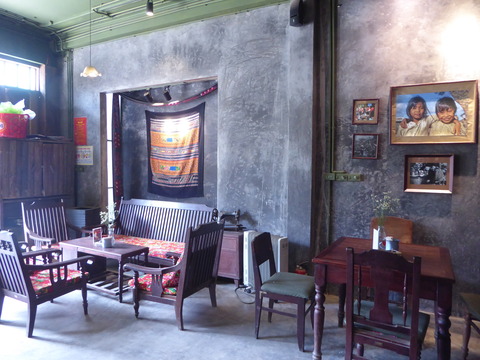 Cong Cafe (2)