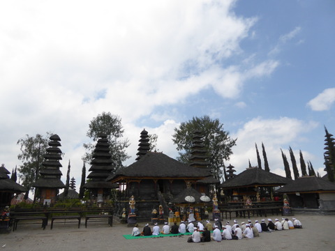 バトゥール寺院3