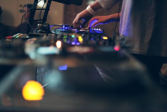 DJ INT