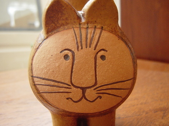 Lisa Larson dieci cat-1