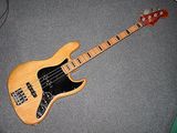 Fender JazzBass 松