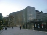 国立新美術館