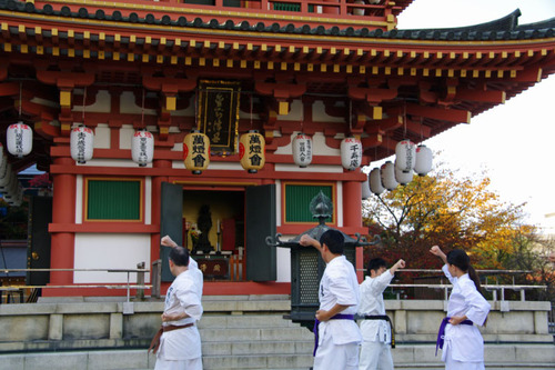 高幡不動尊201011-1
