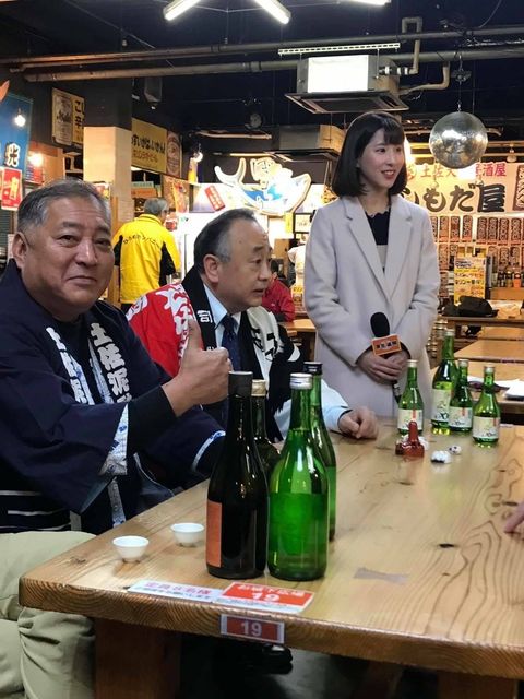 写真11 生放送中