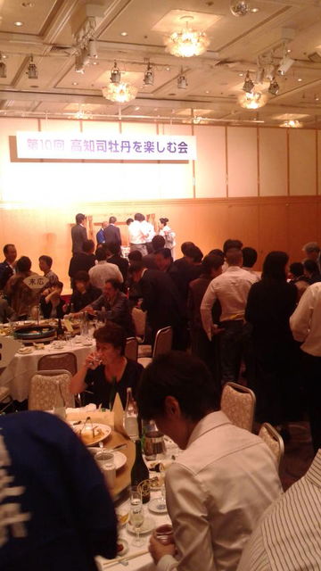 (25)「もろみ酒」に行列