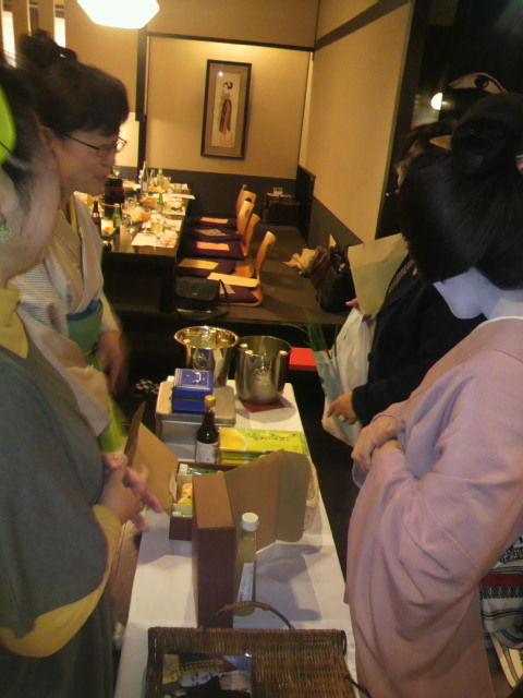 18販売コーナー