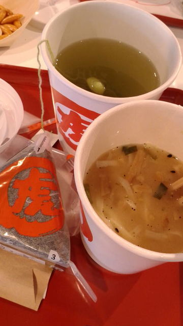 (19)おにぎり、うどん、お茶