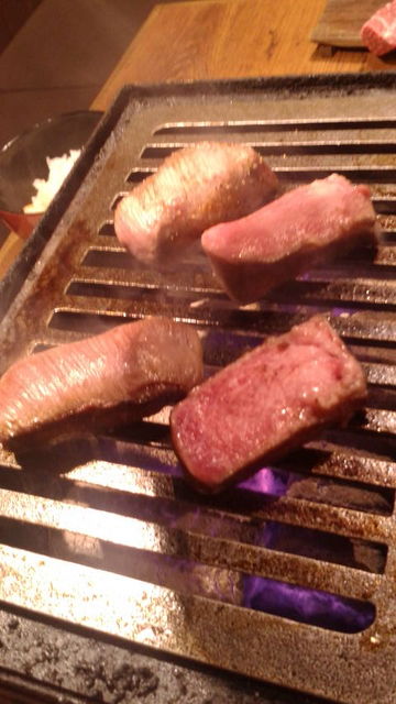 (3)分厚いタン